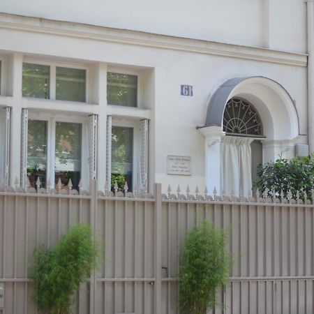 パリ Le Jardin De Rochegrosse Bed & Breakfast エクステリア 写真